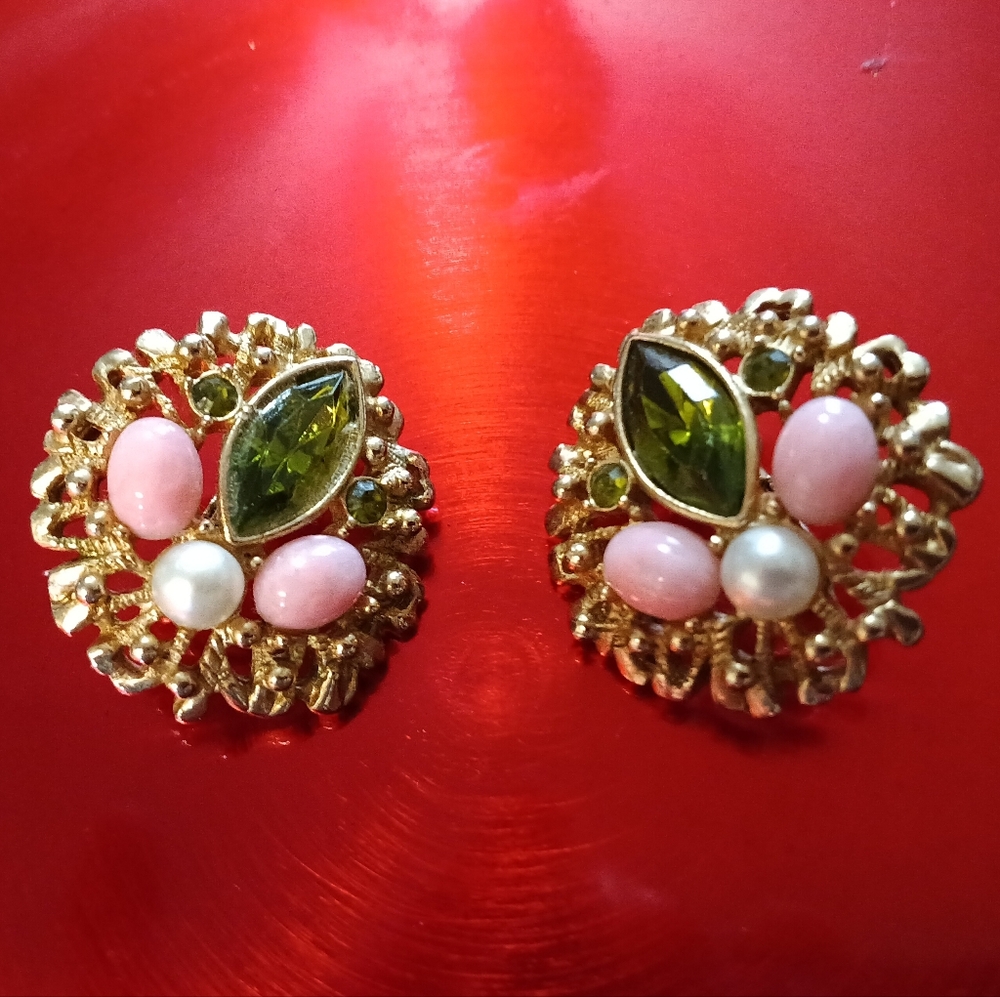 Vintage Gold Peridot, Pink Stone & Pearl Clip Earrings